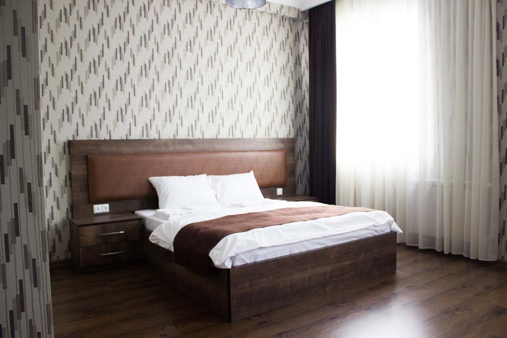 Green Hotel Batumi Phòng bức ảnh
