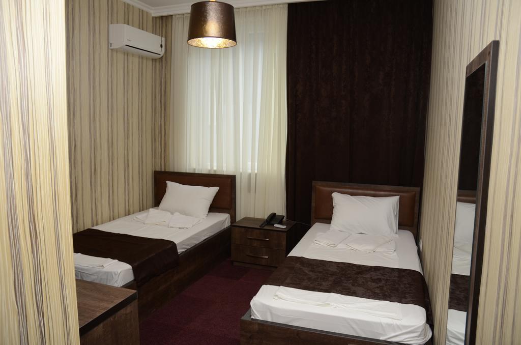 Green Hotel Batumi Ngoại thất bức ảnh