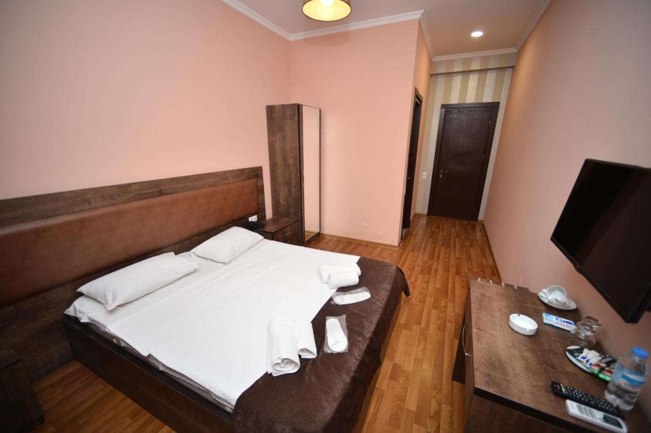 Green Hotel Batumi Ngoại thất bức ảnh