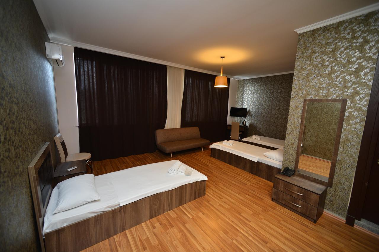 Green Hotel Batumi Ngoại thất bức ảnh