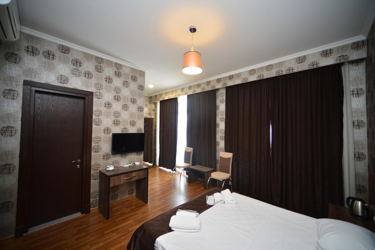 Green Hotel Batumi Ngoại thất bức ảnh