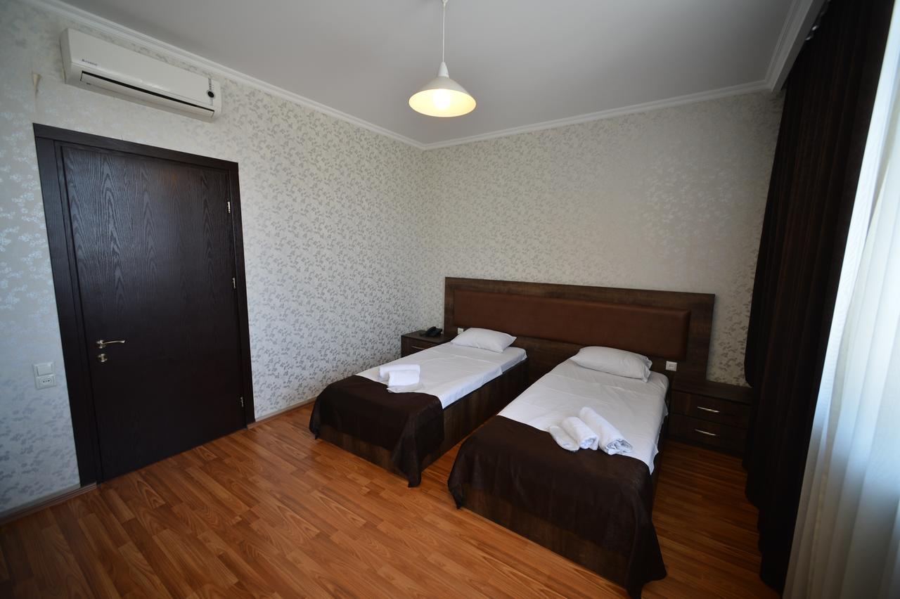 Green Hotel Batumi Ngoại thất bức ảnh